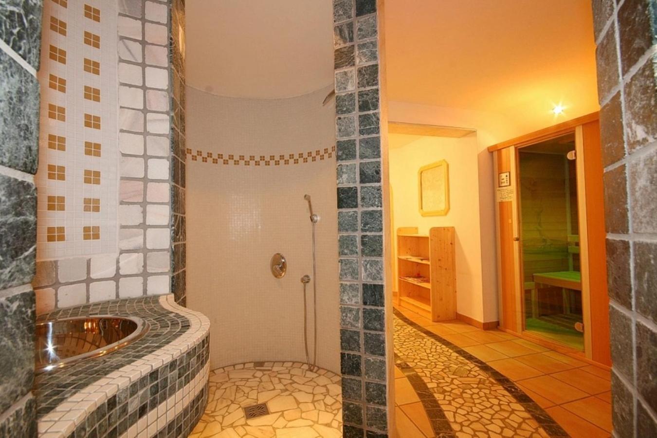 Hotel Cafe' Hermann Schladming Esterno foto